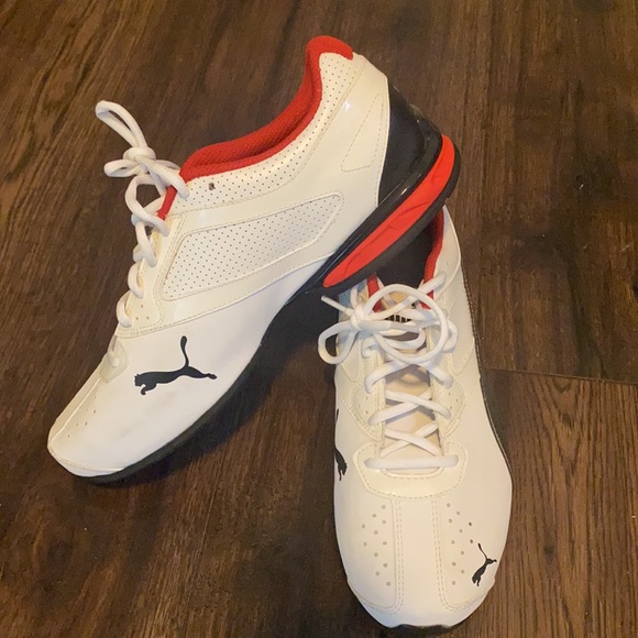 PUMA Men's Cross-Training Shoe - Picture 2 of 5